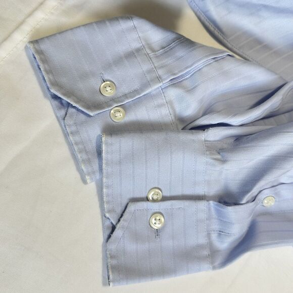 DONALD J TRUMP SIGNATURE MEN'S 15 1/2 34/35 BLUE NO IRON BUTTON DOWN SHIRT - Picture 9 of 10